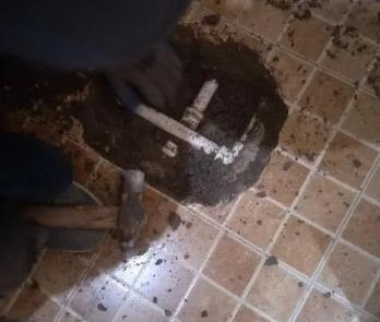 安阳市卫生间漏水维修公司为您分享下卫生间渗水如何处理及注意事项